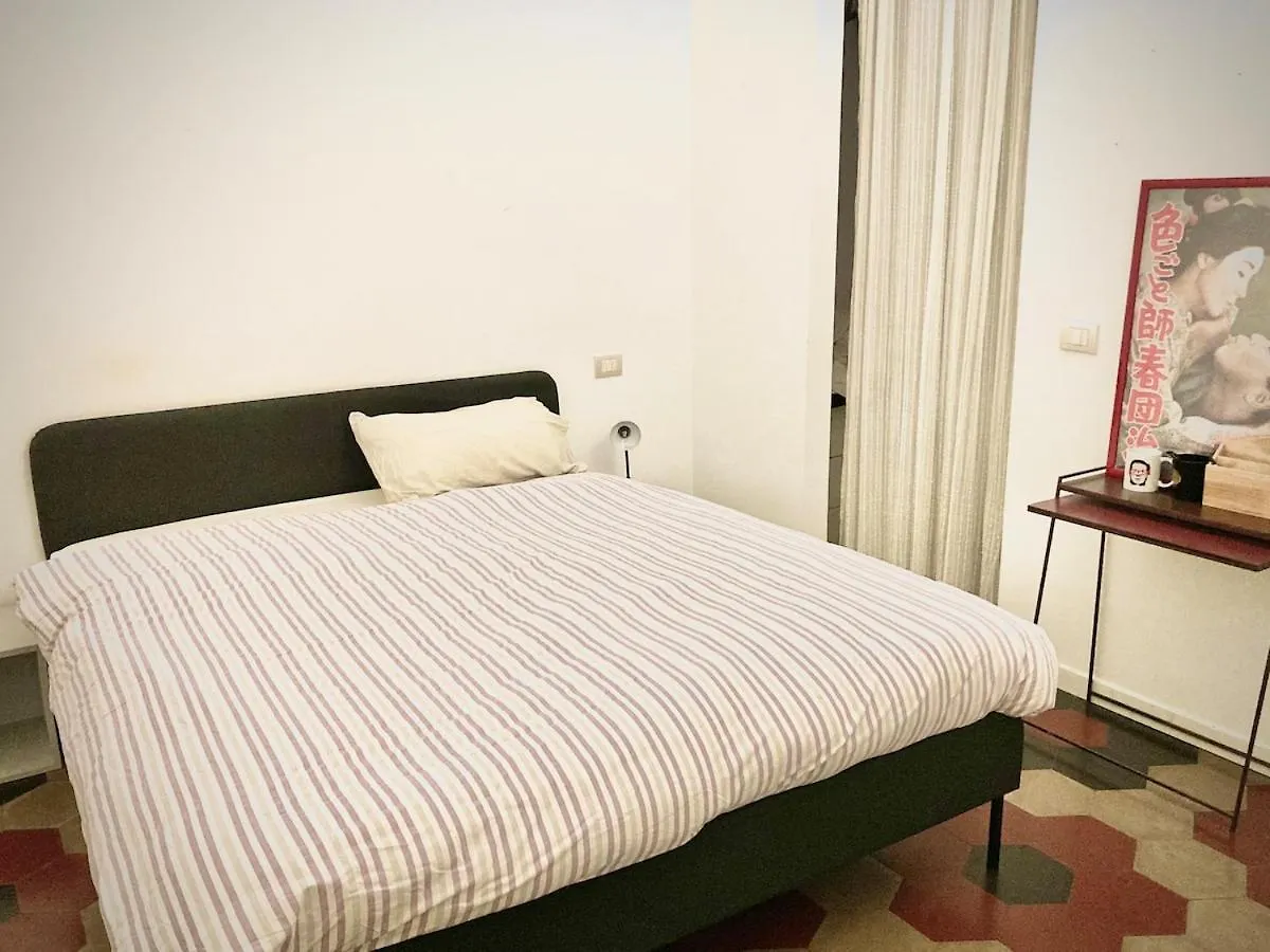 Stilish 2 Bedrooms Apartment With Terrace, Design District - Paolo Sarpi Milan 0*,  Italy