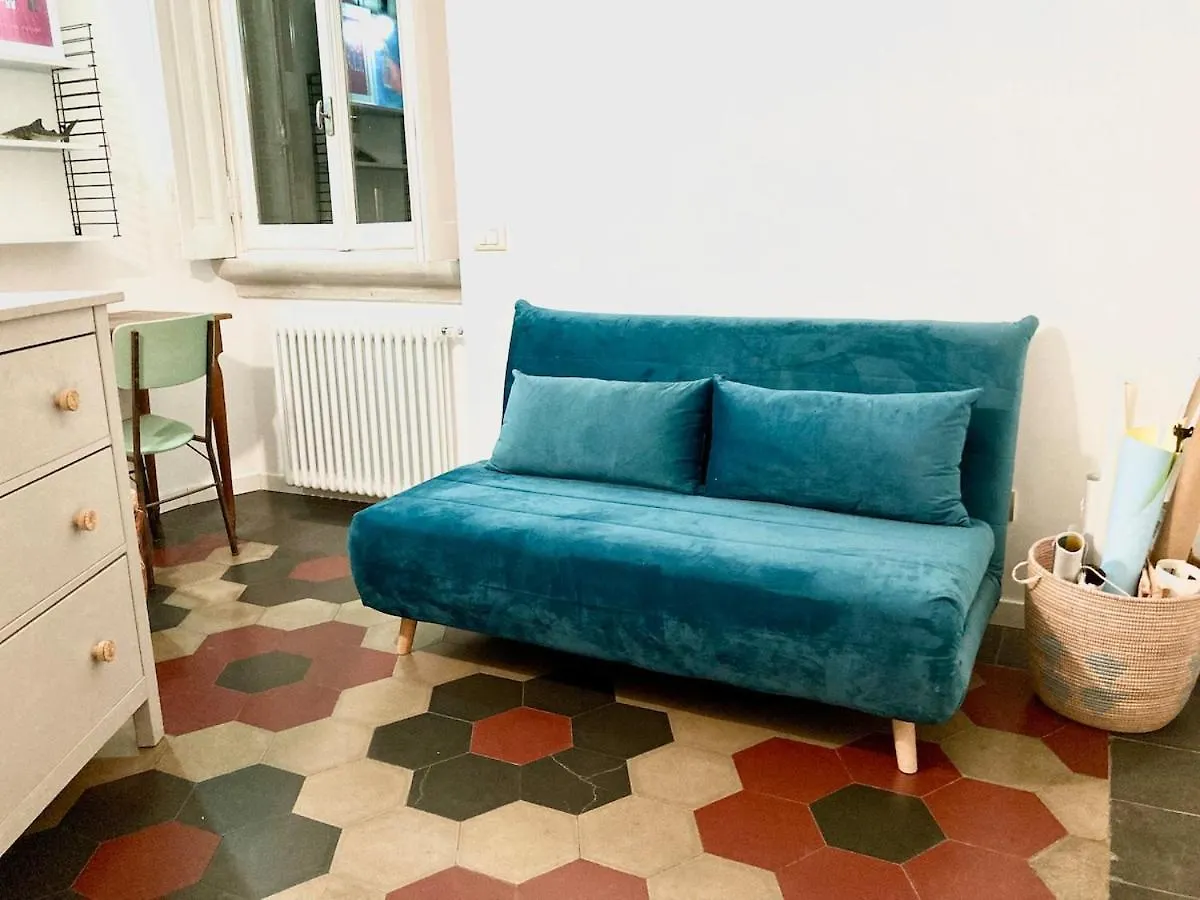 Stilish 2 Bedrooms Apartment With Terrace, Design District - Paolo Sarpi Milan Italy